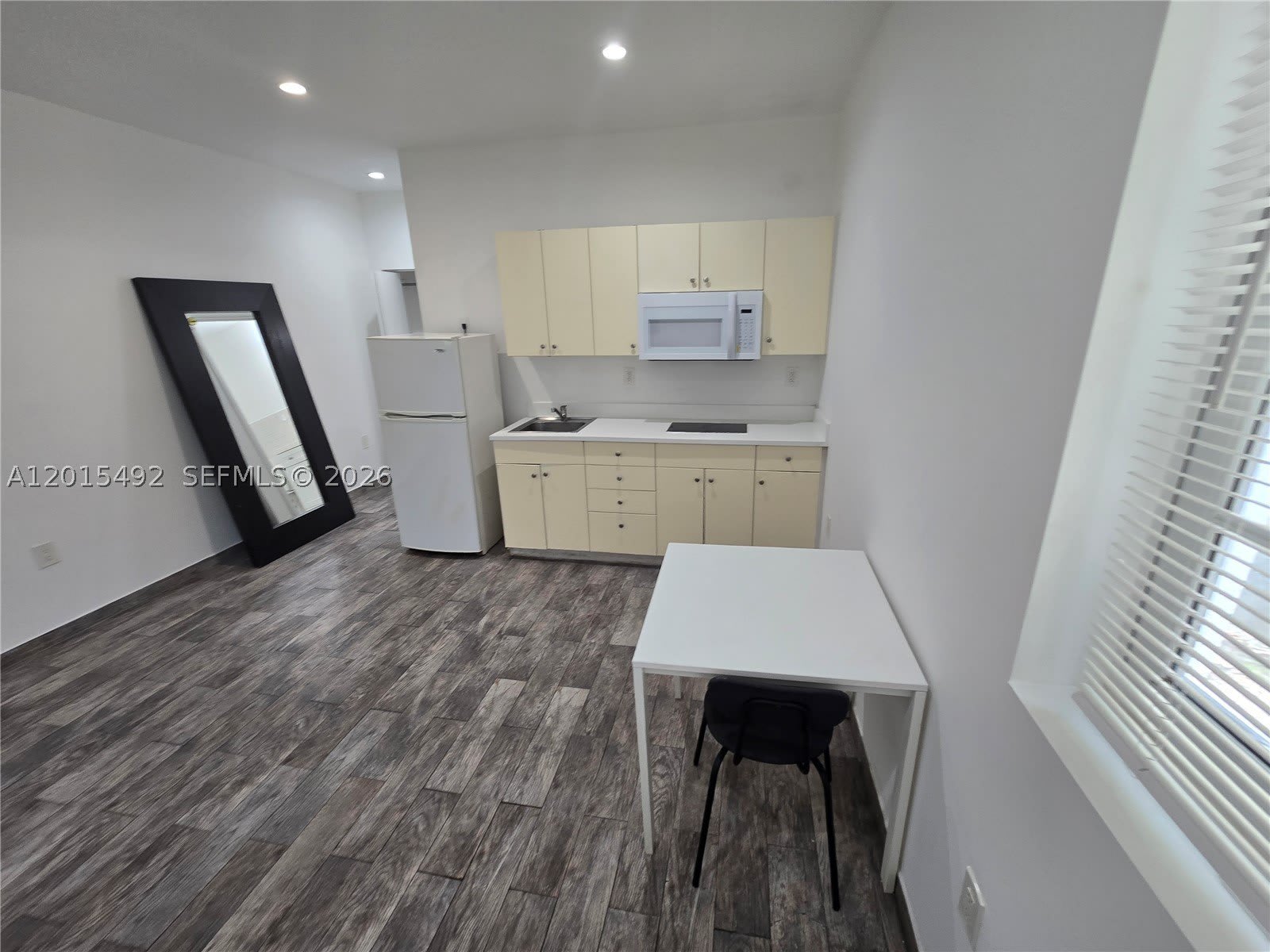 1345 Pennsylvania Ave – photo 2