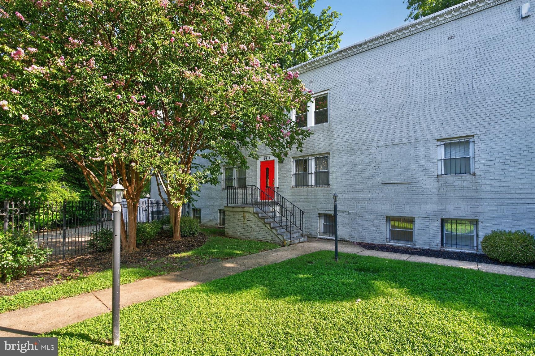 2911 8Th Street Se – photo 2