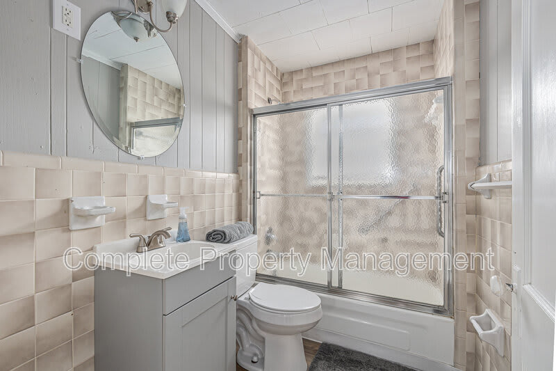 1174 Birmingham Street – photo 4
