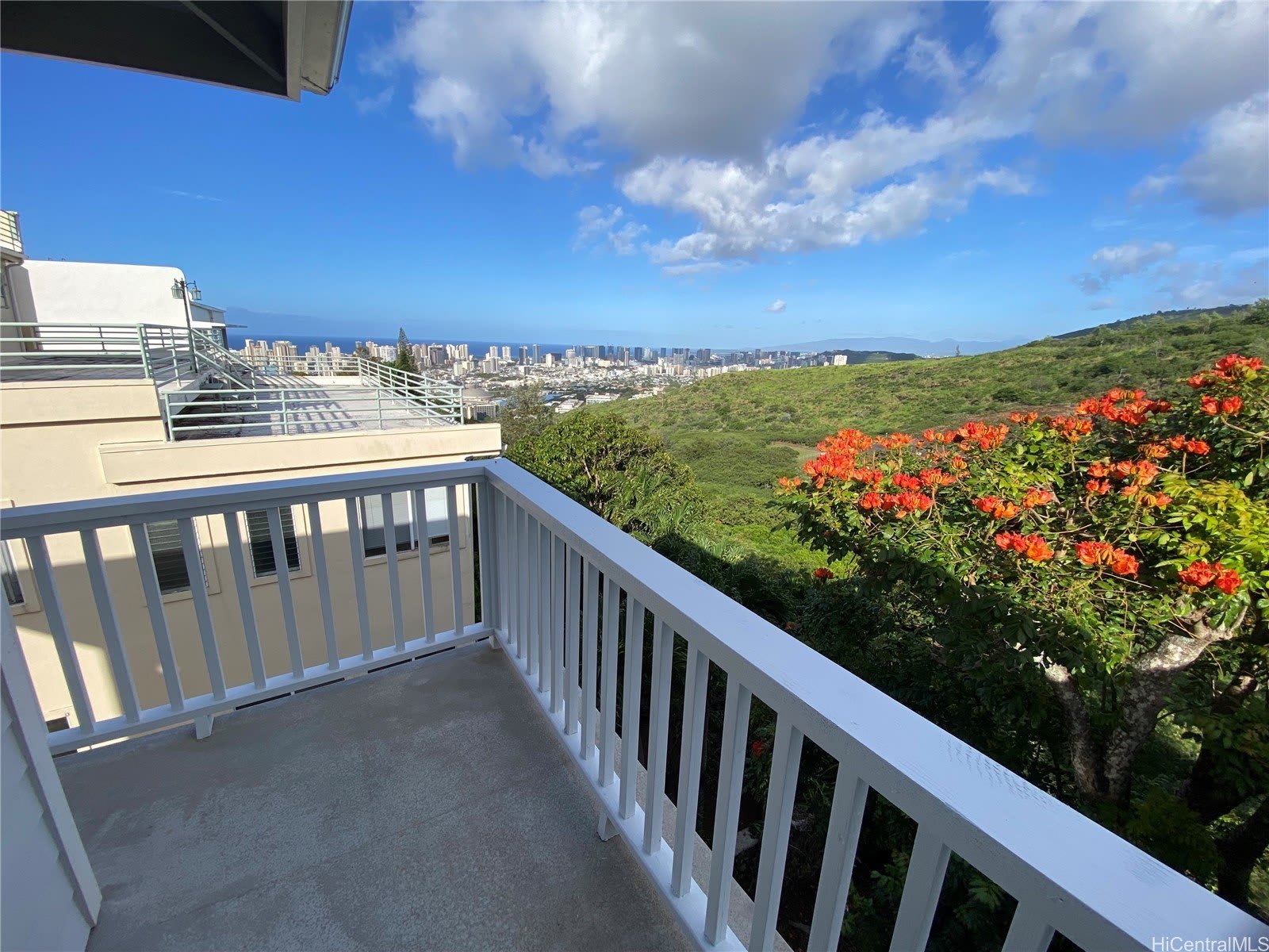 1886 St Louis Drive – photo 4