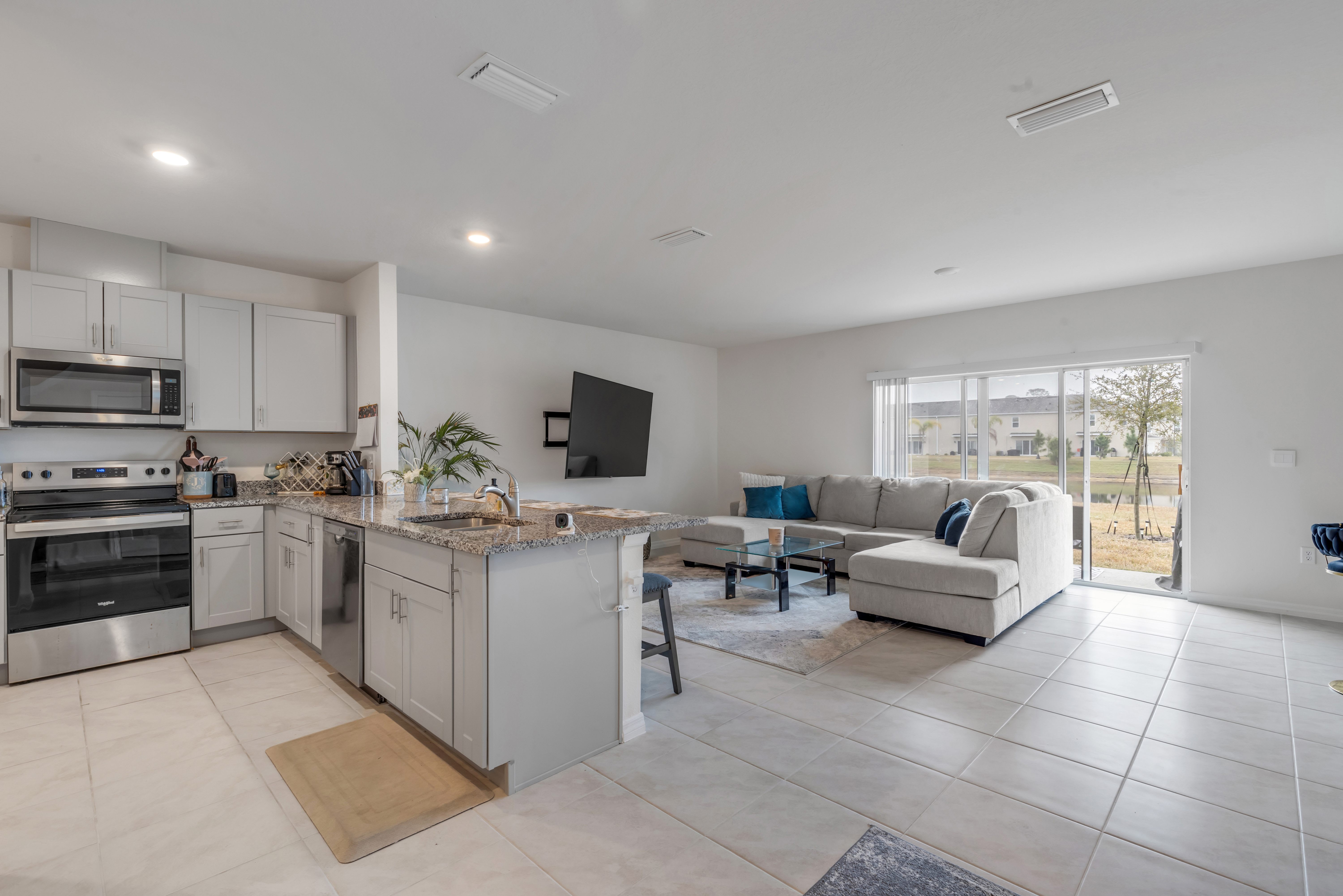 2724 Silver Canoe Dr – photo 4