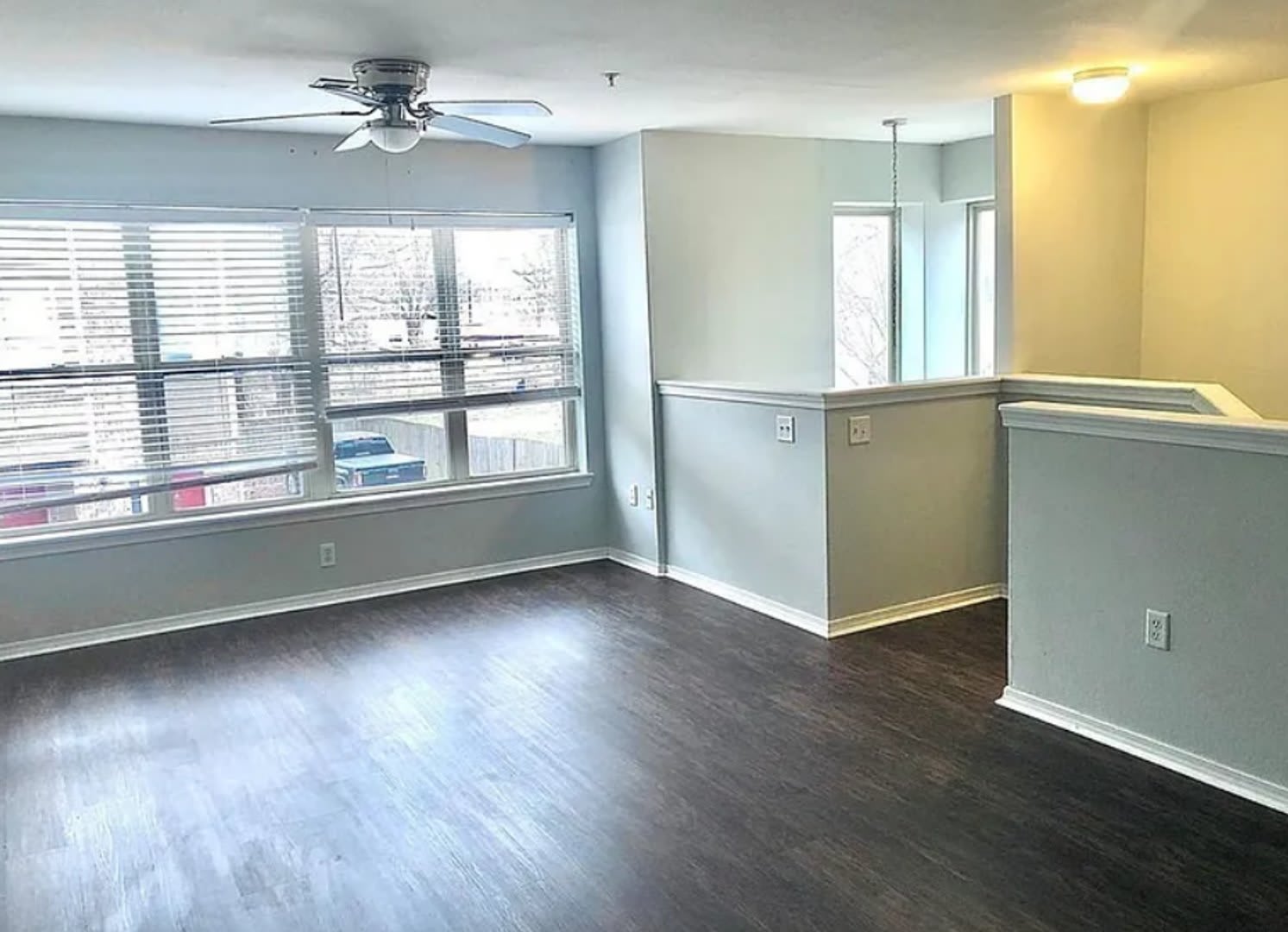 2 Bed 2 5 Bath Townhouse Off Razorback Greenway – photo 1