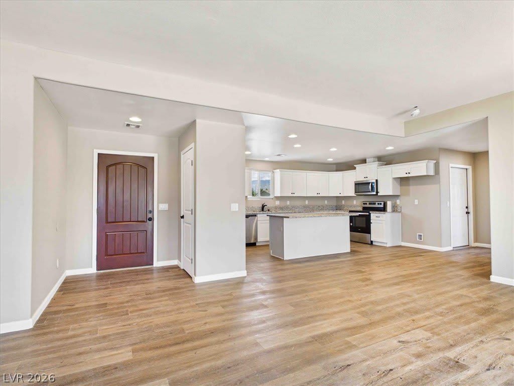 2101 E Dandelion Street – photo 4