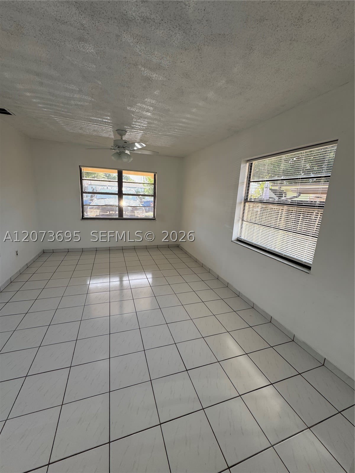 5530 E 6Th Ave – photo 4