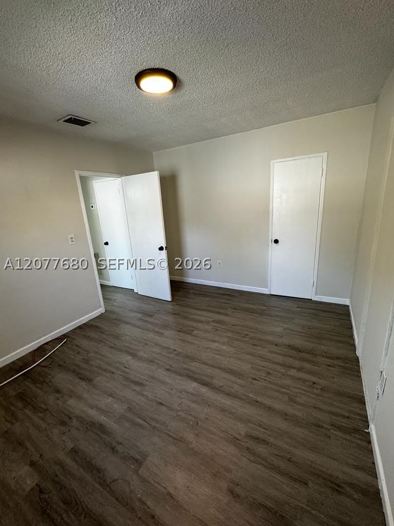 2734 SW 30th Ct – photo 2