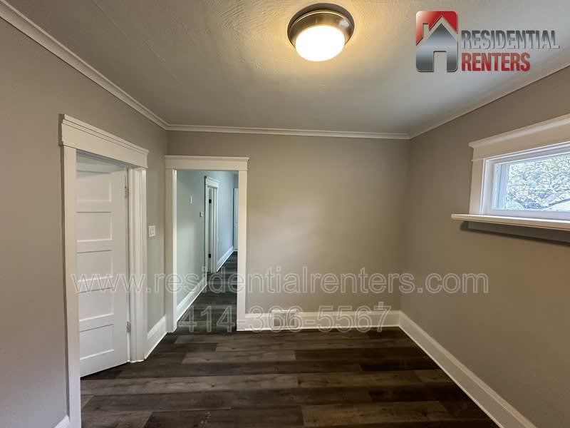 4220 W Hampton Avenue – photo 3