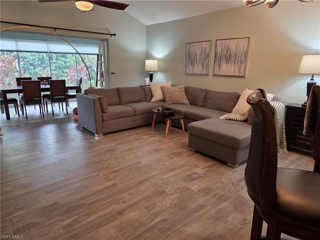 22161 Tallwood Ct – photo 2