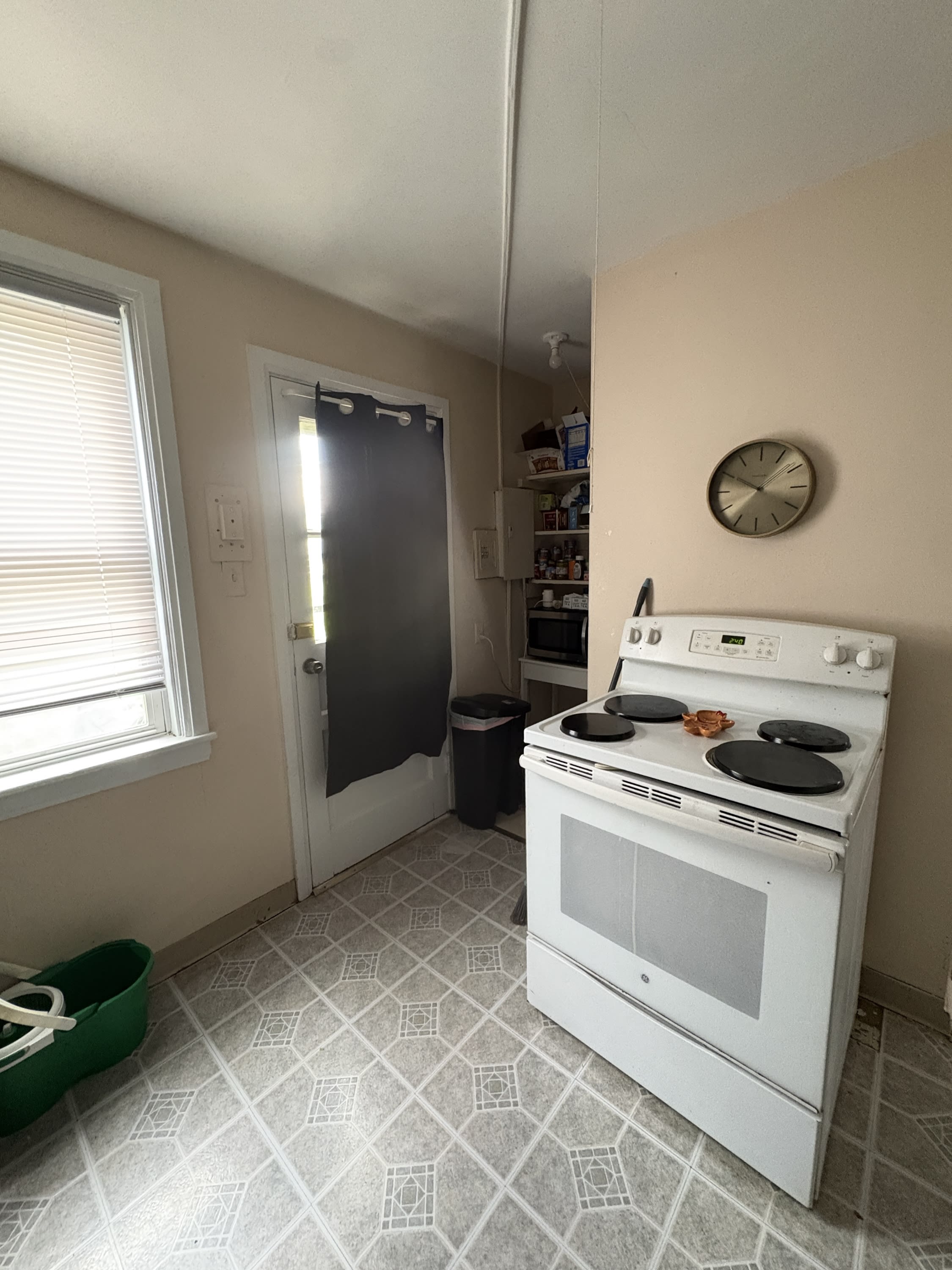 889 Tioga Street – photo 4