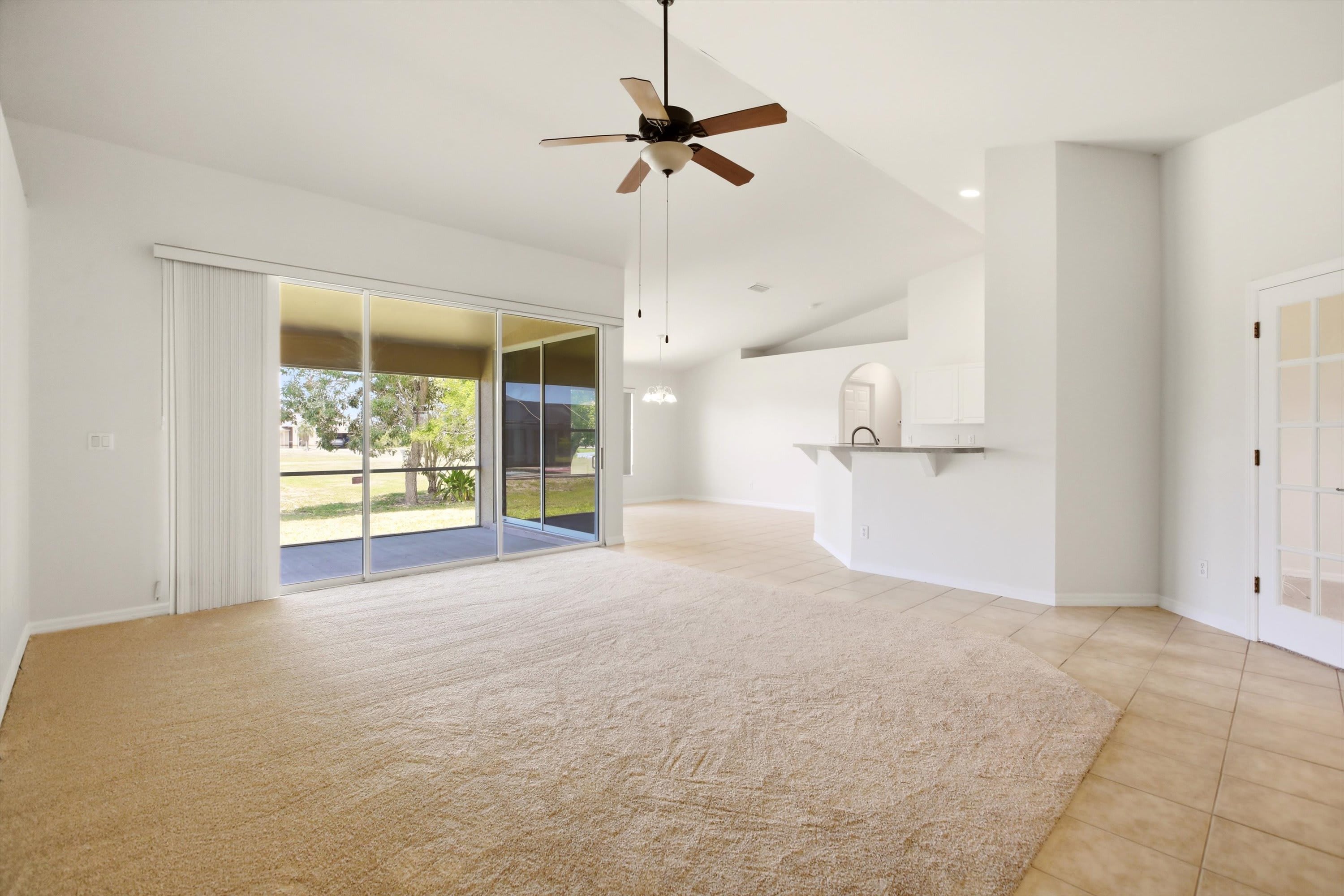 2600 SW 1st St – photo 3