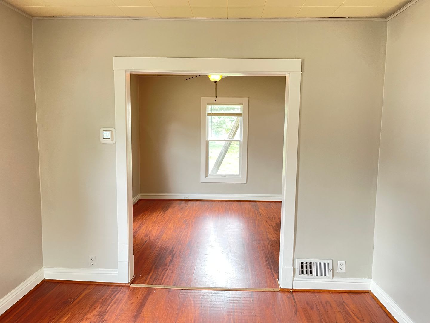 Great Benson area house $1495 *Move in special* – photo 4