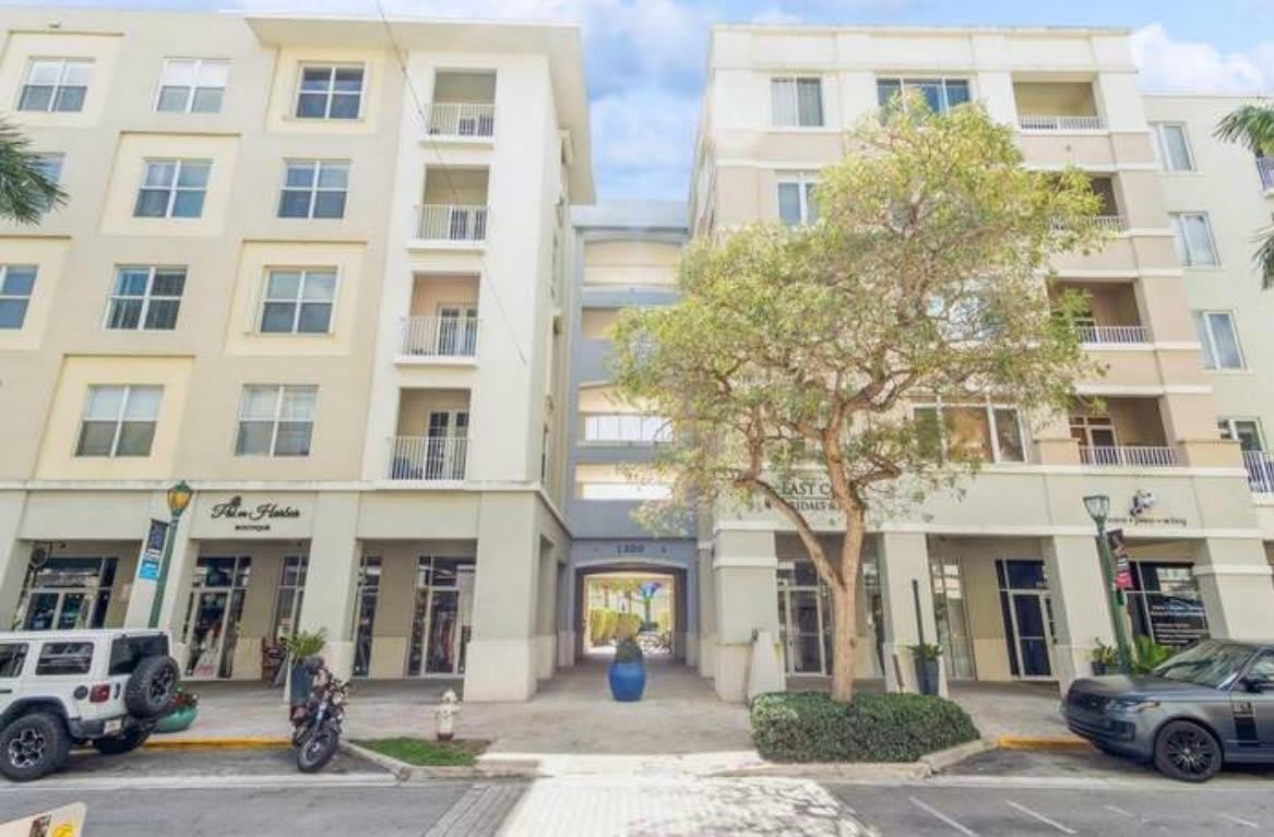 1200 Town Center Drive – photo 2