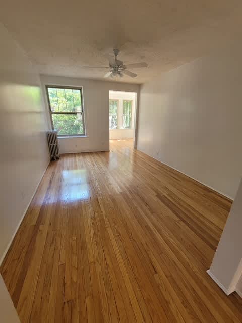 6948 S. Crandon Avenue, Unit 3S – photo 1