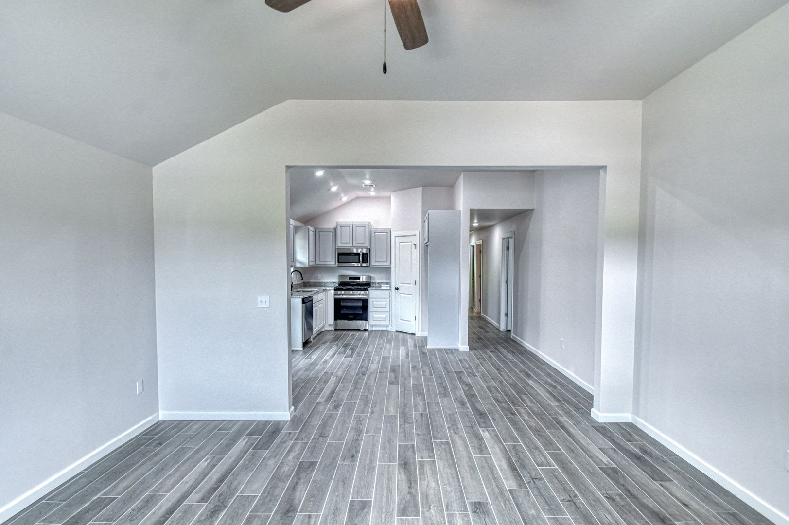 Move In Special: August Rent Free!! – photo 5