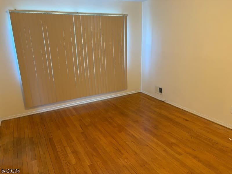 6 Columbia Dr – photo 3