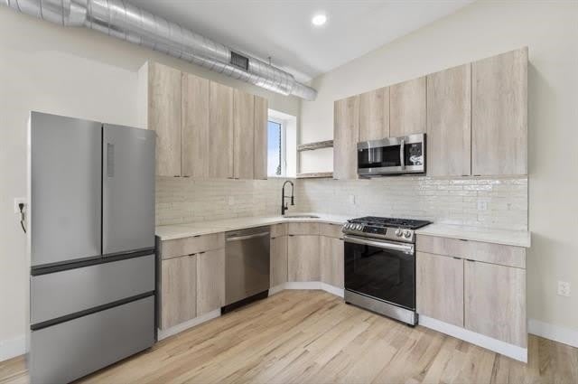 21 W 20Th St – photo 2