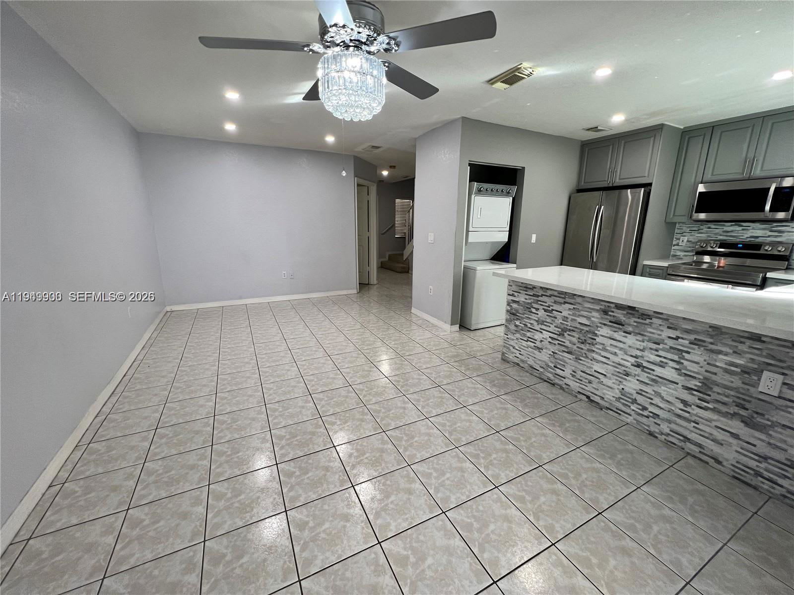 10644 Northwest 87Th Court – photo 2