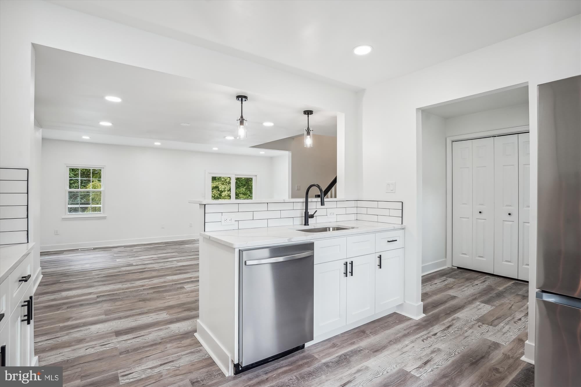 8648 Watershed Court – photo 4