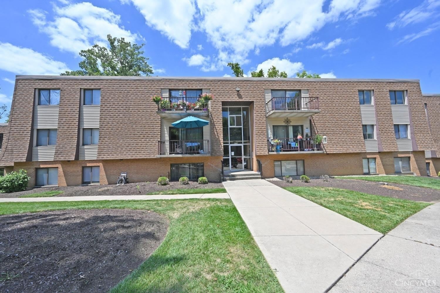 6584 Hearne Road – photo 1
