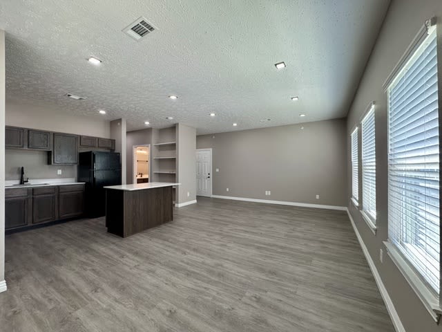 303 N 13th Pl #201 – photo 3