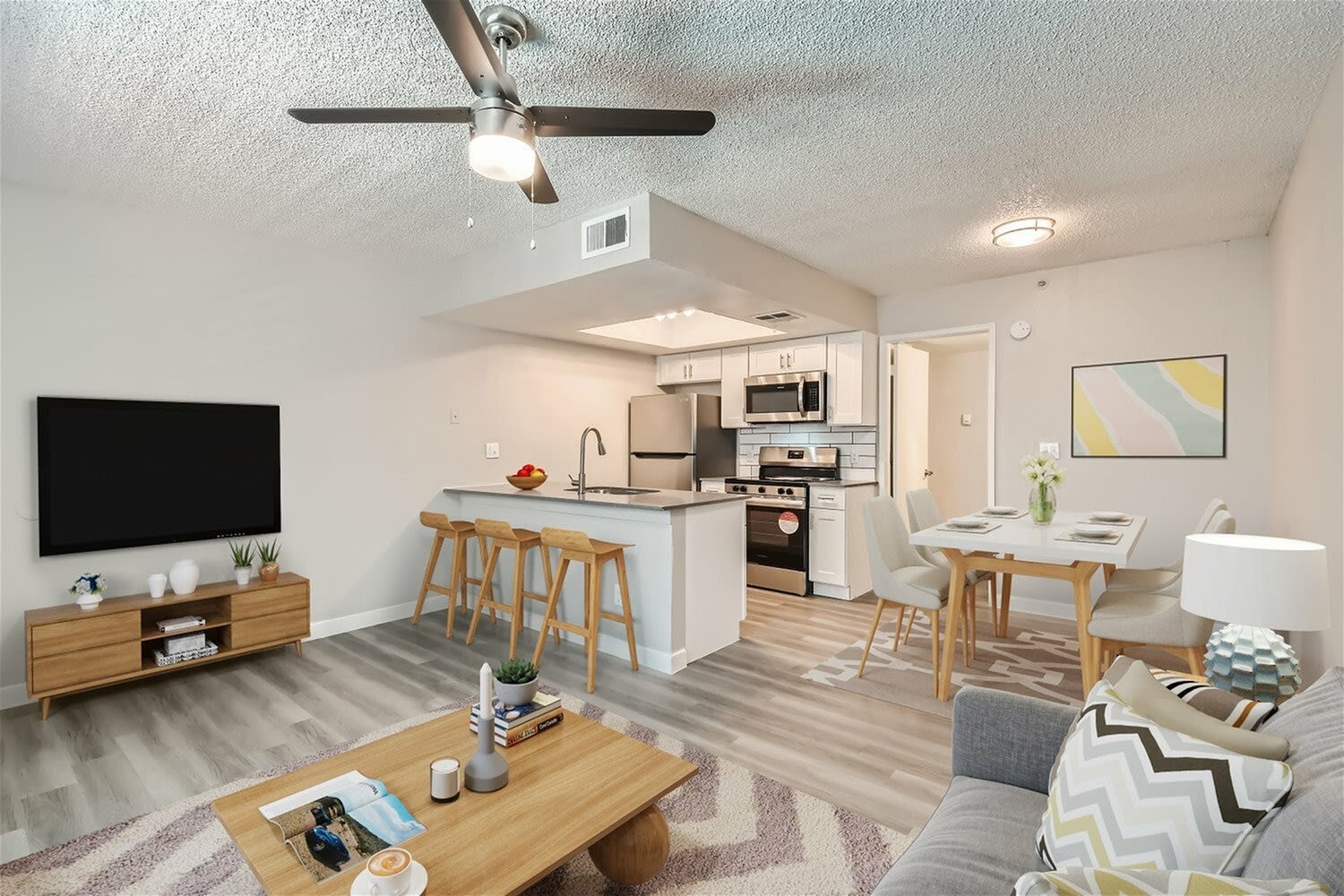 Rise Midtown Apartments – photo 2