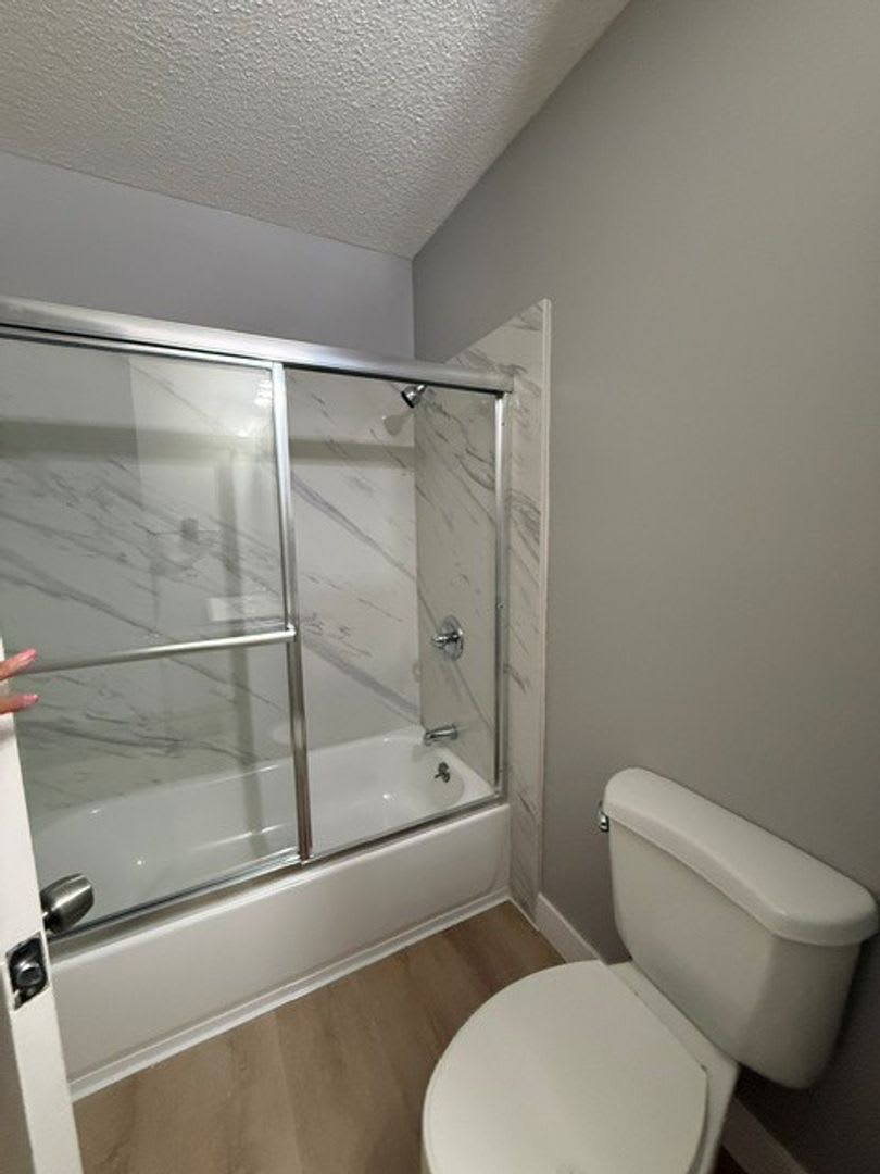 Spacious 3 Bedroom, 2 bath Single Family Home – photo 5