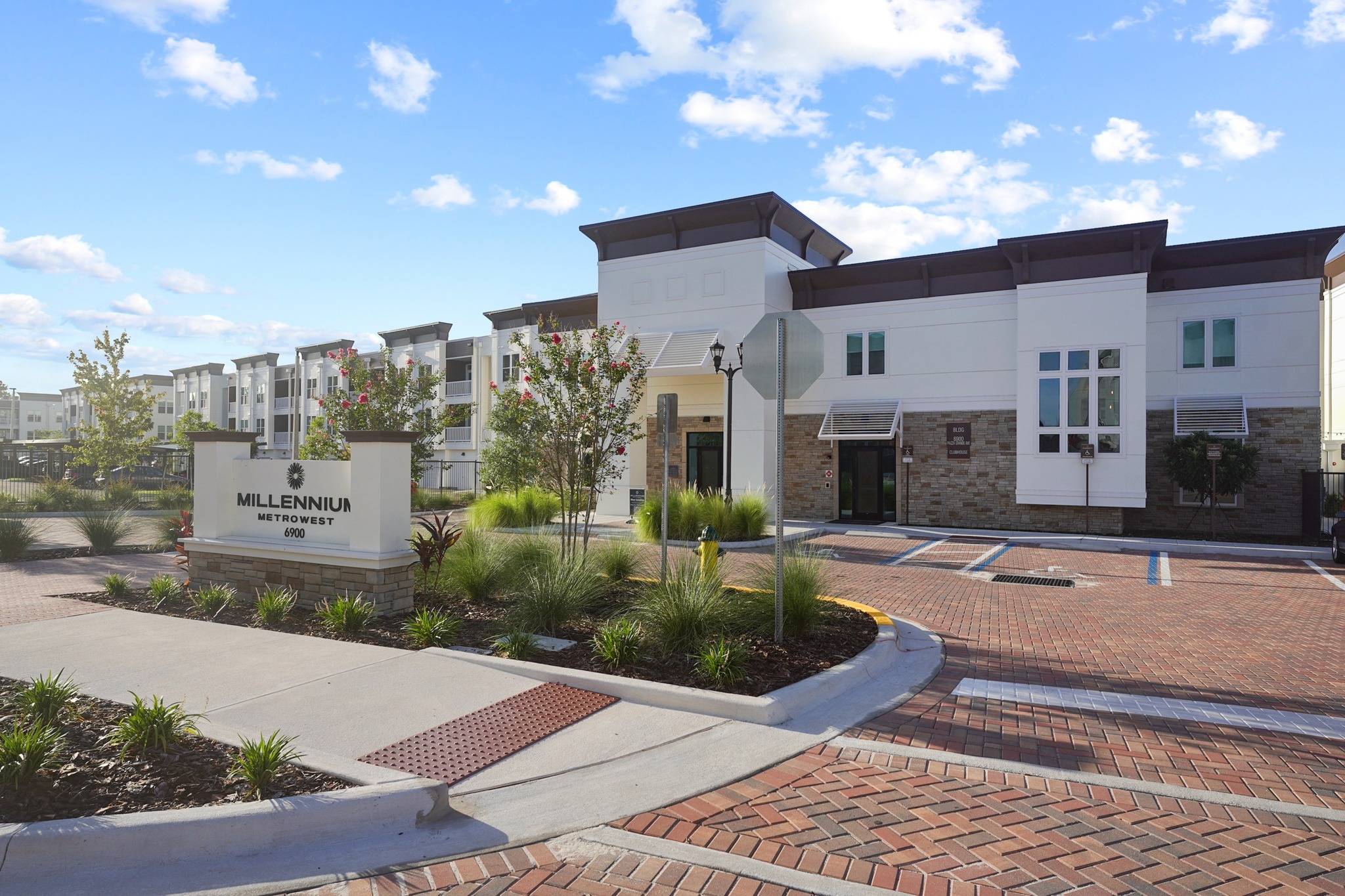 Millennium MetroWest – photo 1