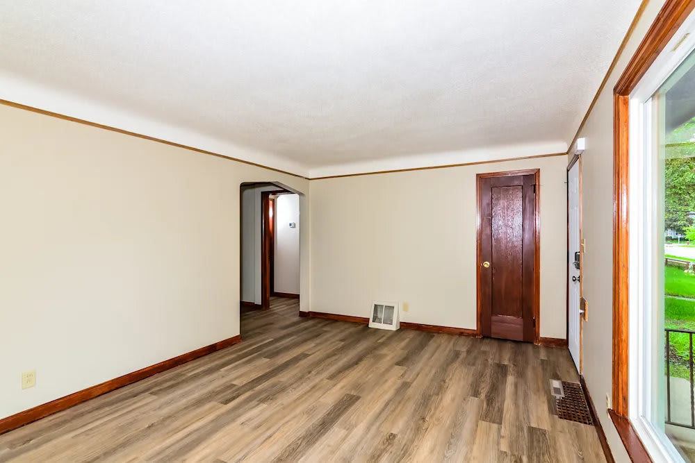 3728 Noble Ave N – photo 2