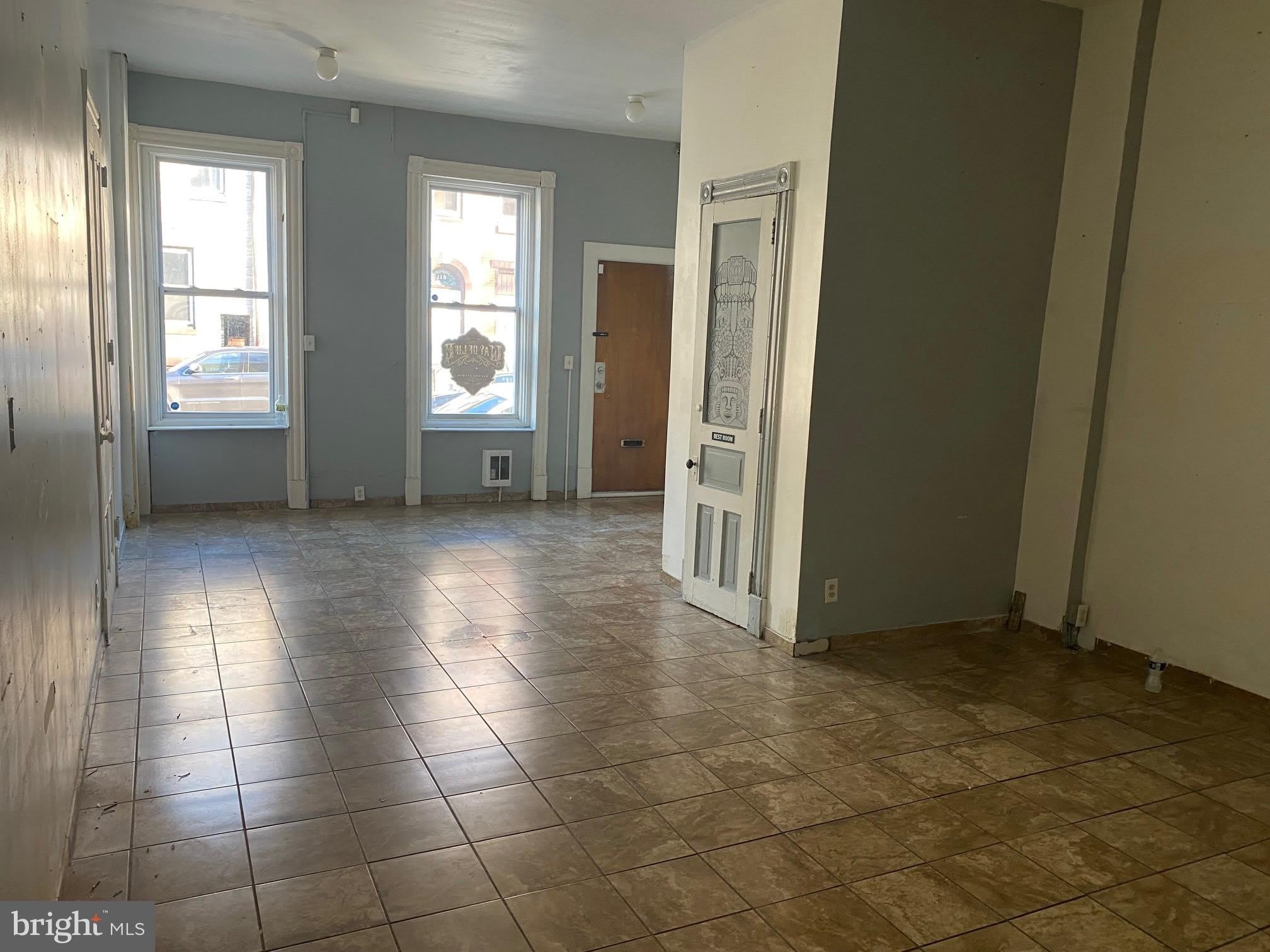 114 S 6TH Street – photo 2