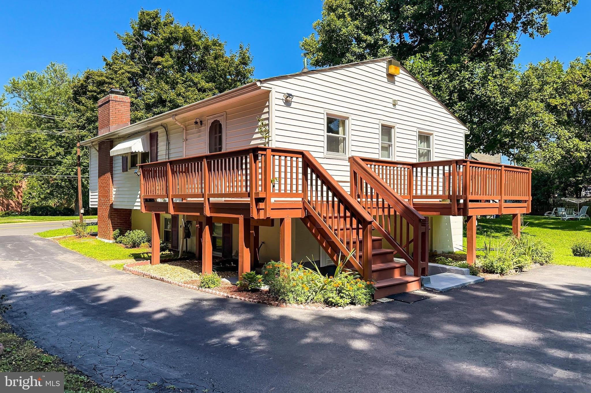 2843 ANNANDALE Road – photo 3