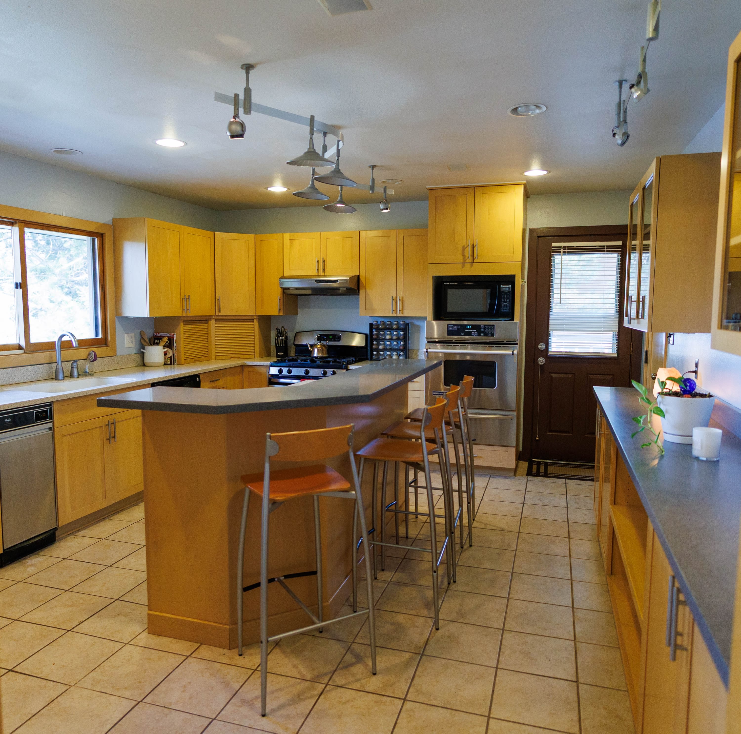 2750 Greenbriar Drive – photo 4