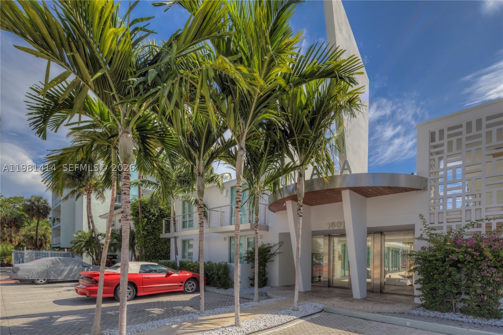 1601 West Ave – photo 1
