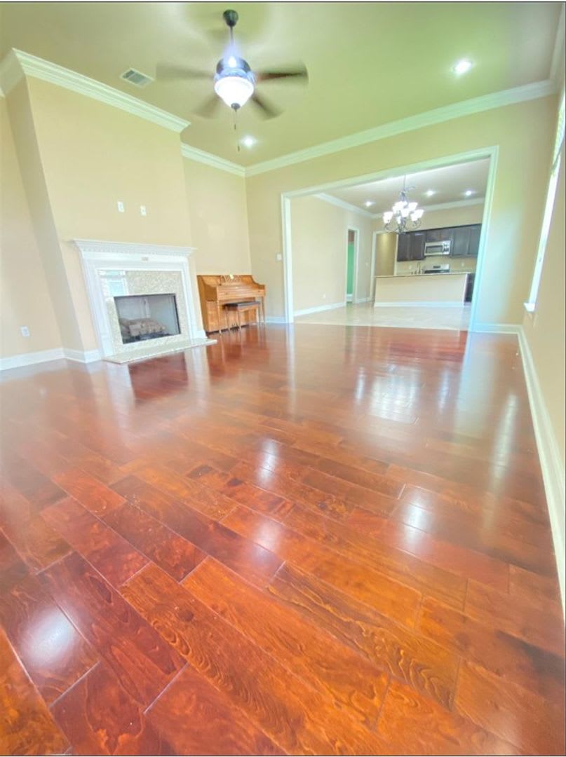 3 2 1842 Sqft 2304 95 Per Month 1144 Island Park Blvd – photo 5