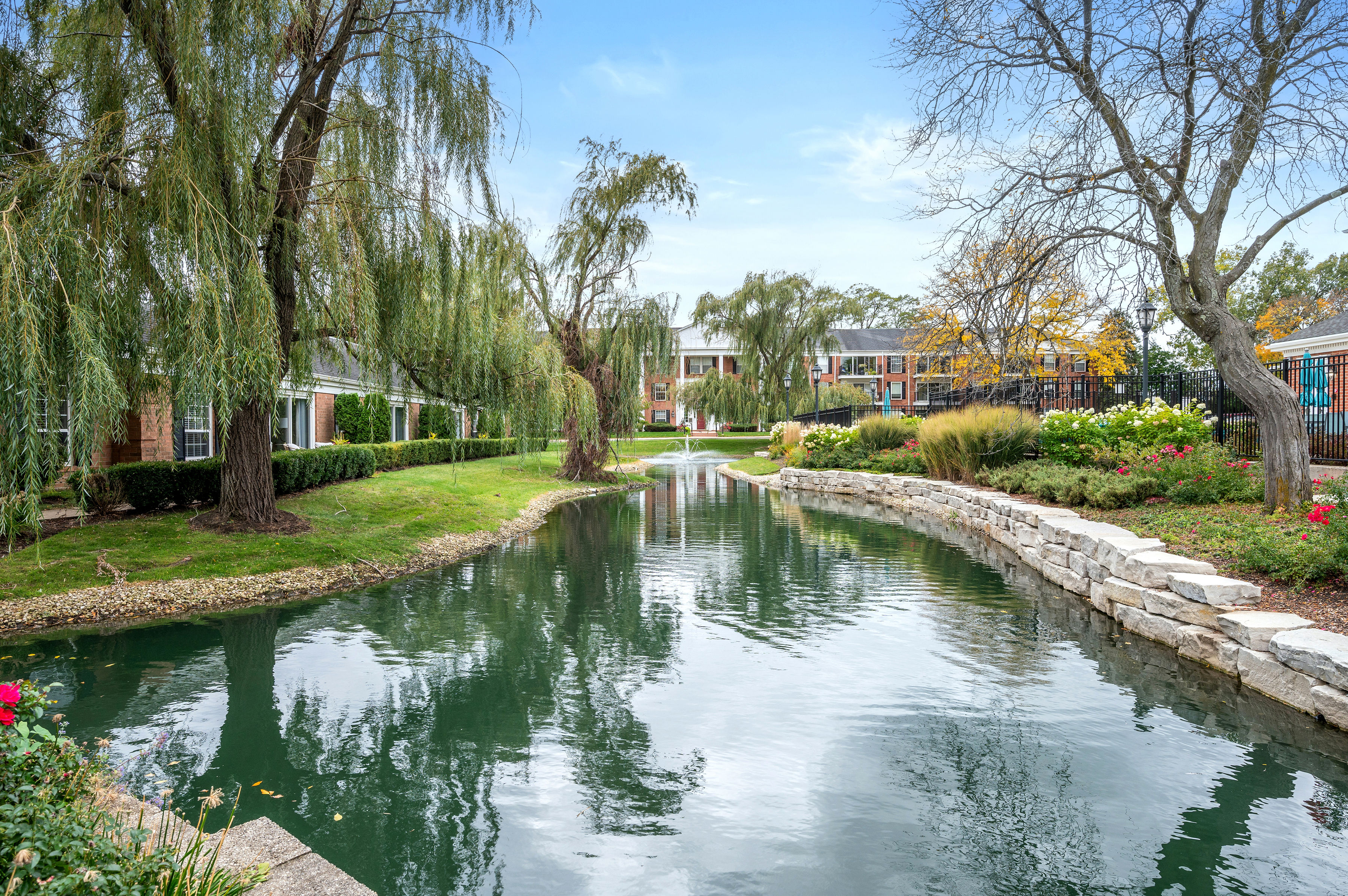 Versailles on the Lakes Oakbrook – photo 3