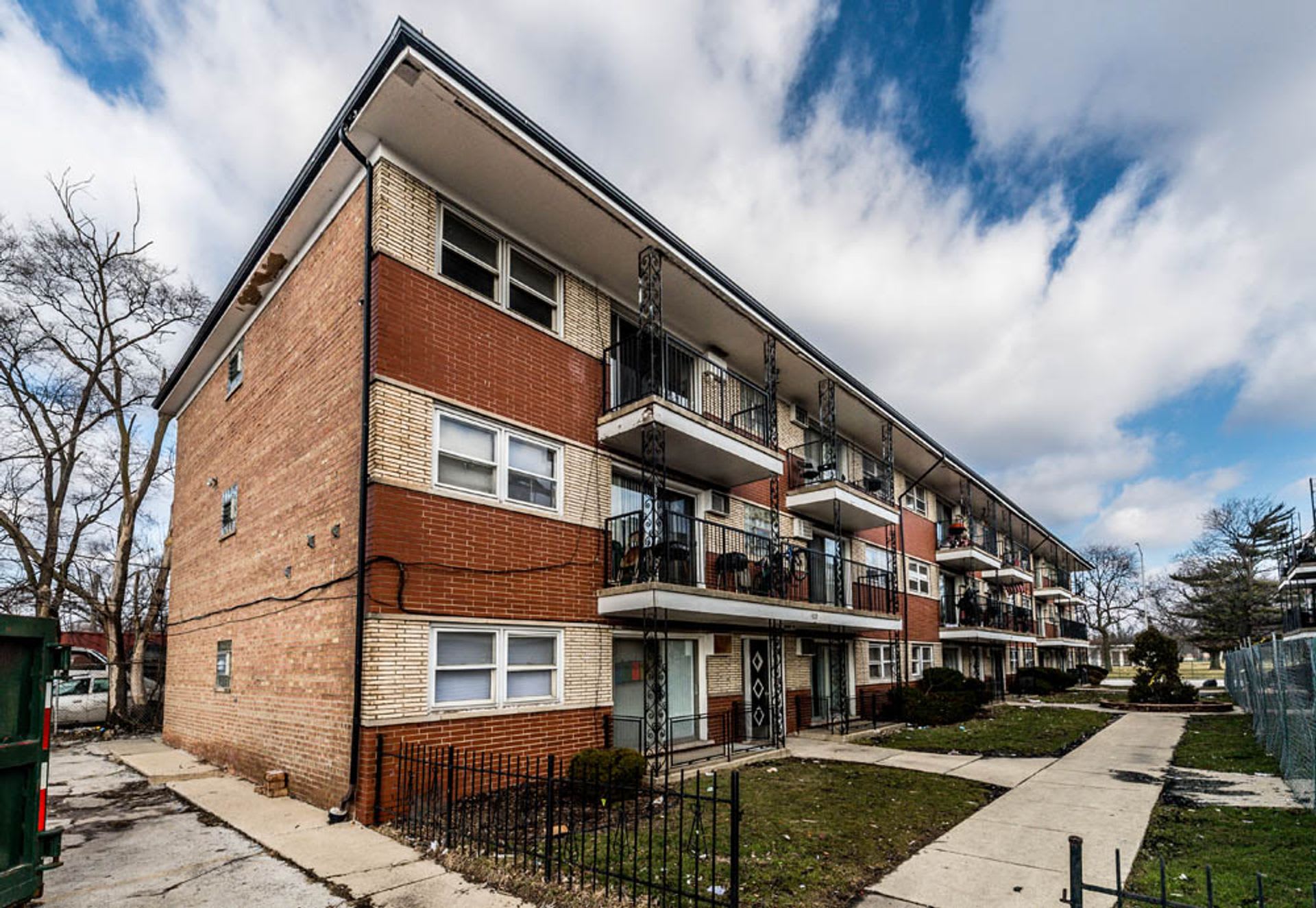 1121 W 127th St – photo 3