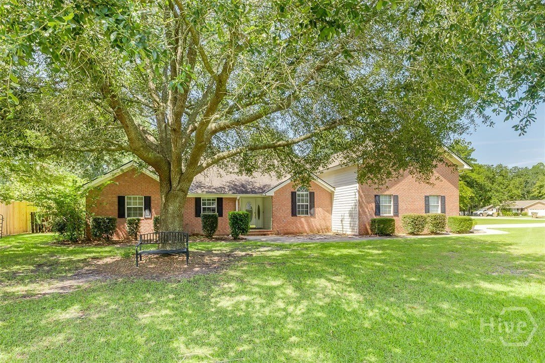 108 Bradford Drive – photo 2