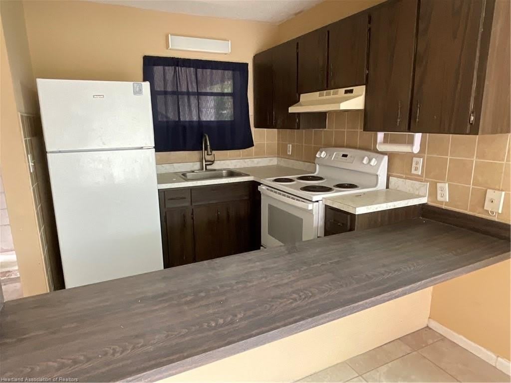 1015 Lakeview Drive – photo 5
