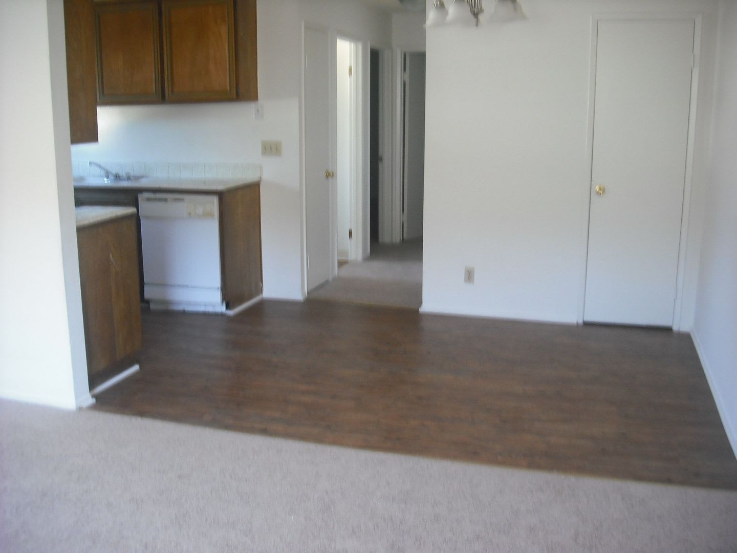 Spacious single level condominium home – photo 3