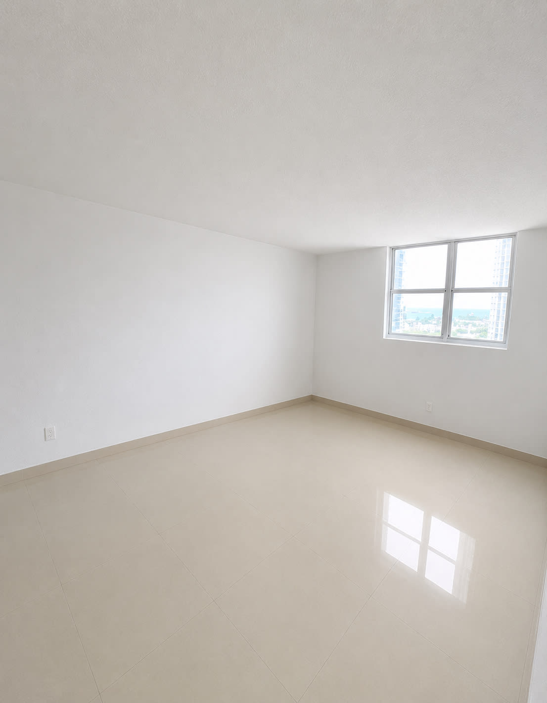 3001 South Ocean Drive – photo 3