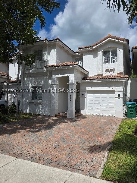 11525 NW 71st St – photo 2