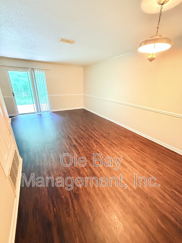965 Navco Rd – photo 2