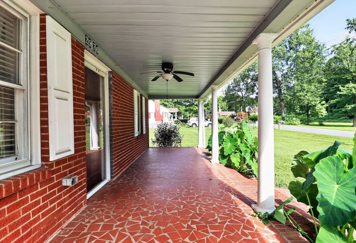 2976 Shady Lane – photo 3
