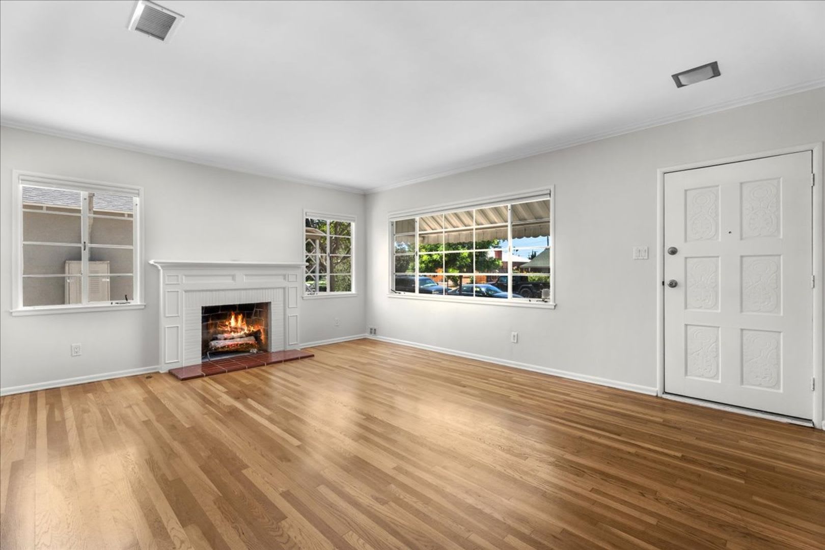 Charming Updated 2-Bedroom Van Nuys Home with Garage and Private Yard – photo 2