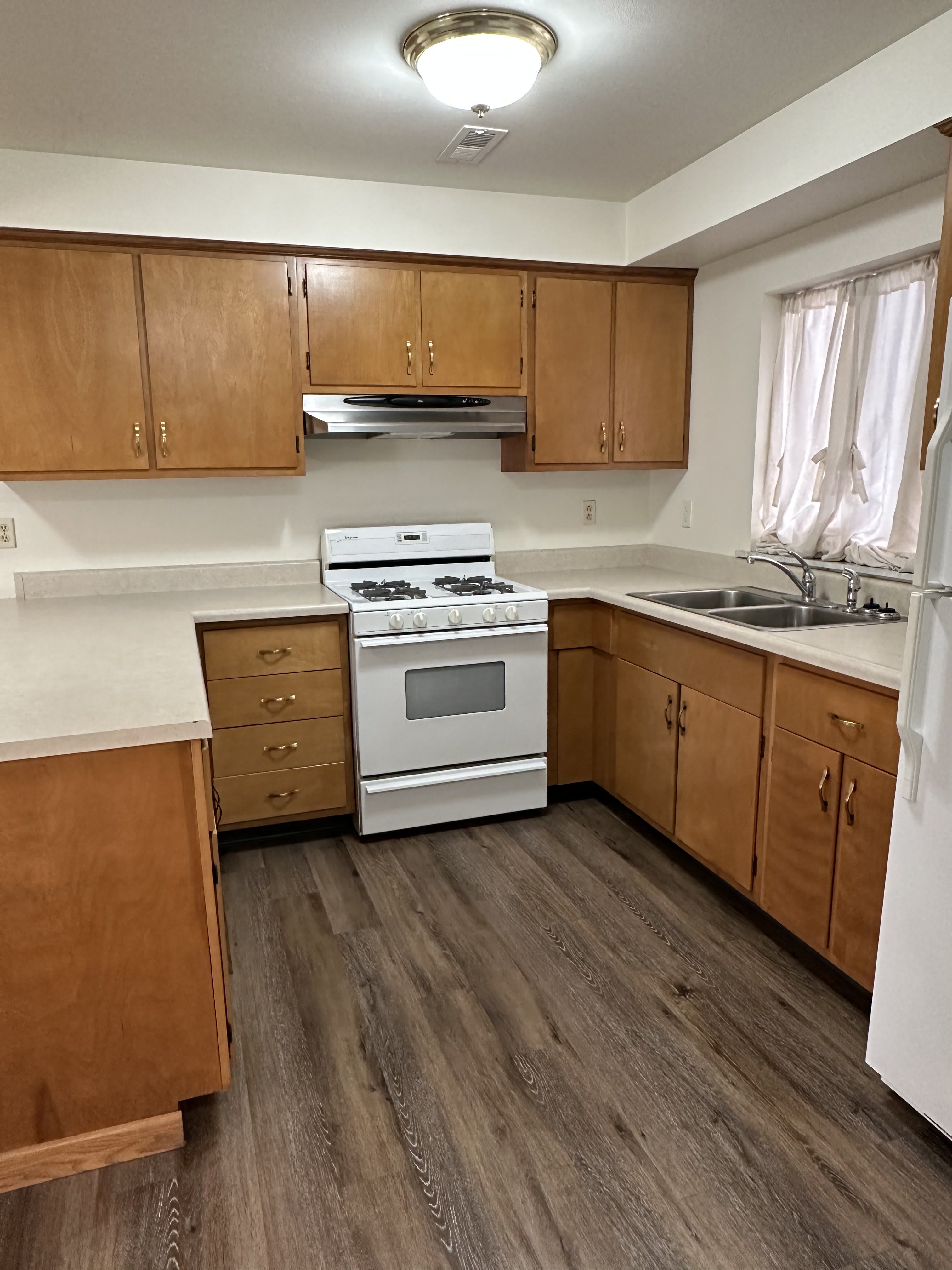 13 Florentine Ct – photo 3