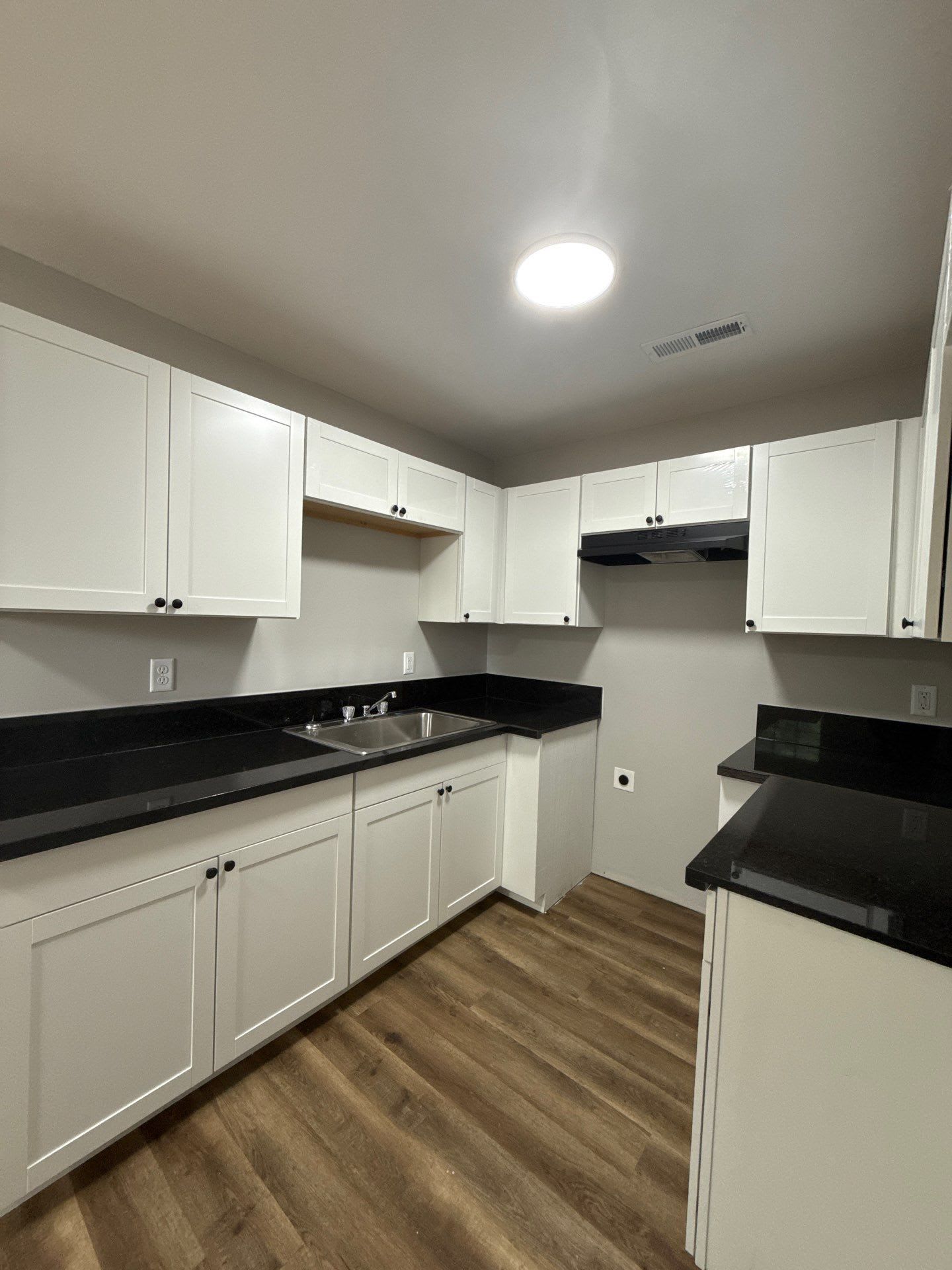 930 Norris St Brownsville – photo 2