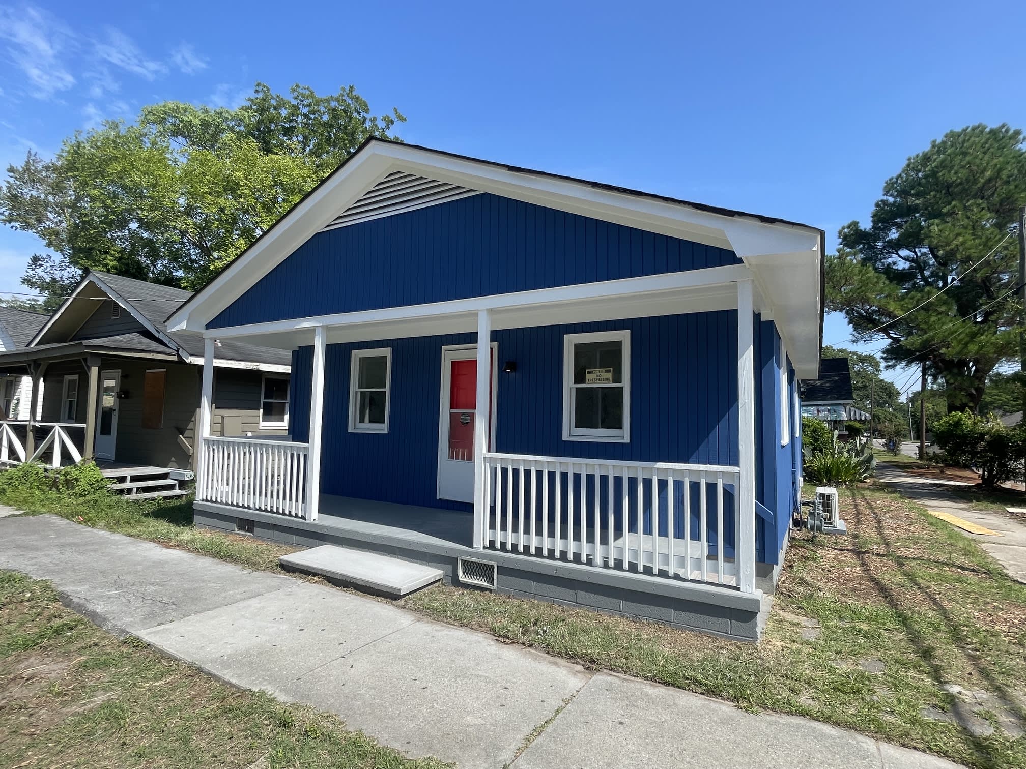 521 Swann Street – photo 1