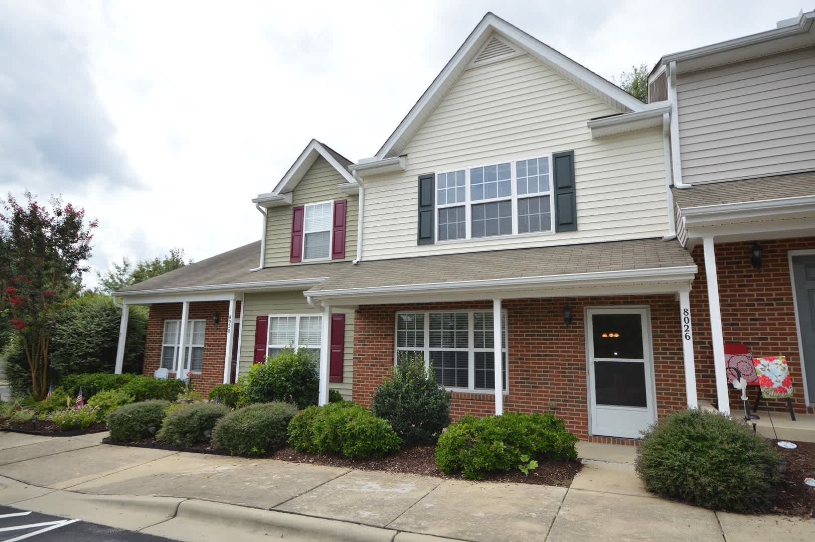 8026 River Watch Ln Raleigh Nc Bev Roberts Rentals And Property Management – photo 1
