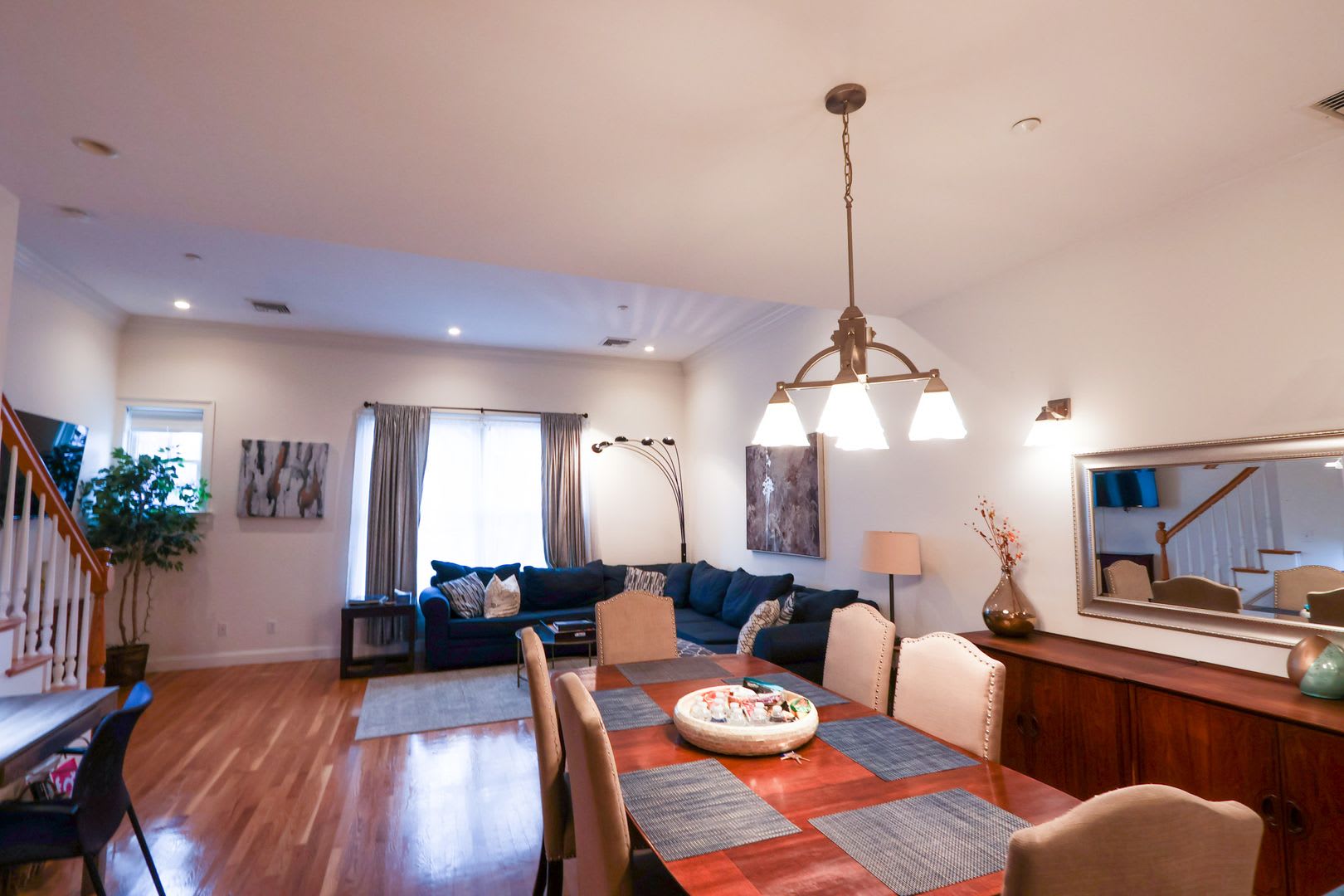 Charming 3 Bedroom – photo 4