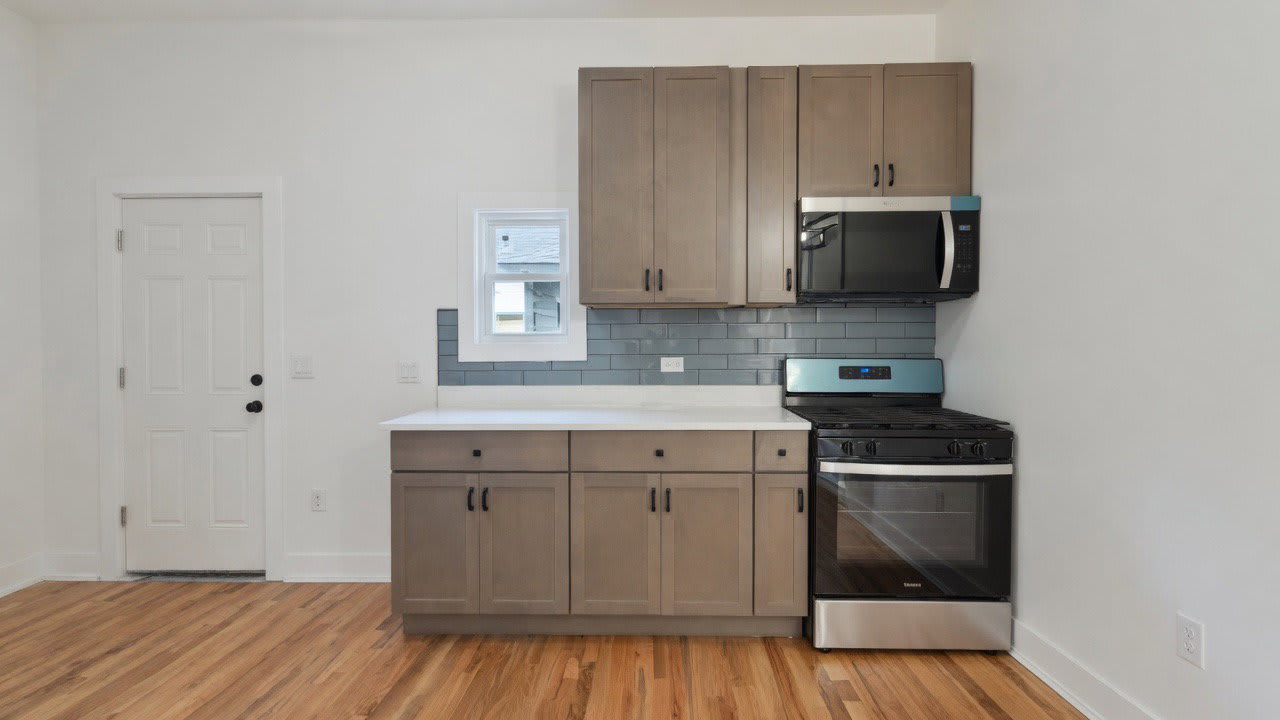 1742 North California Avenue – photo 3