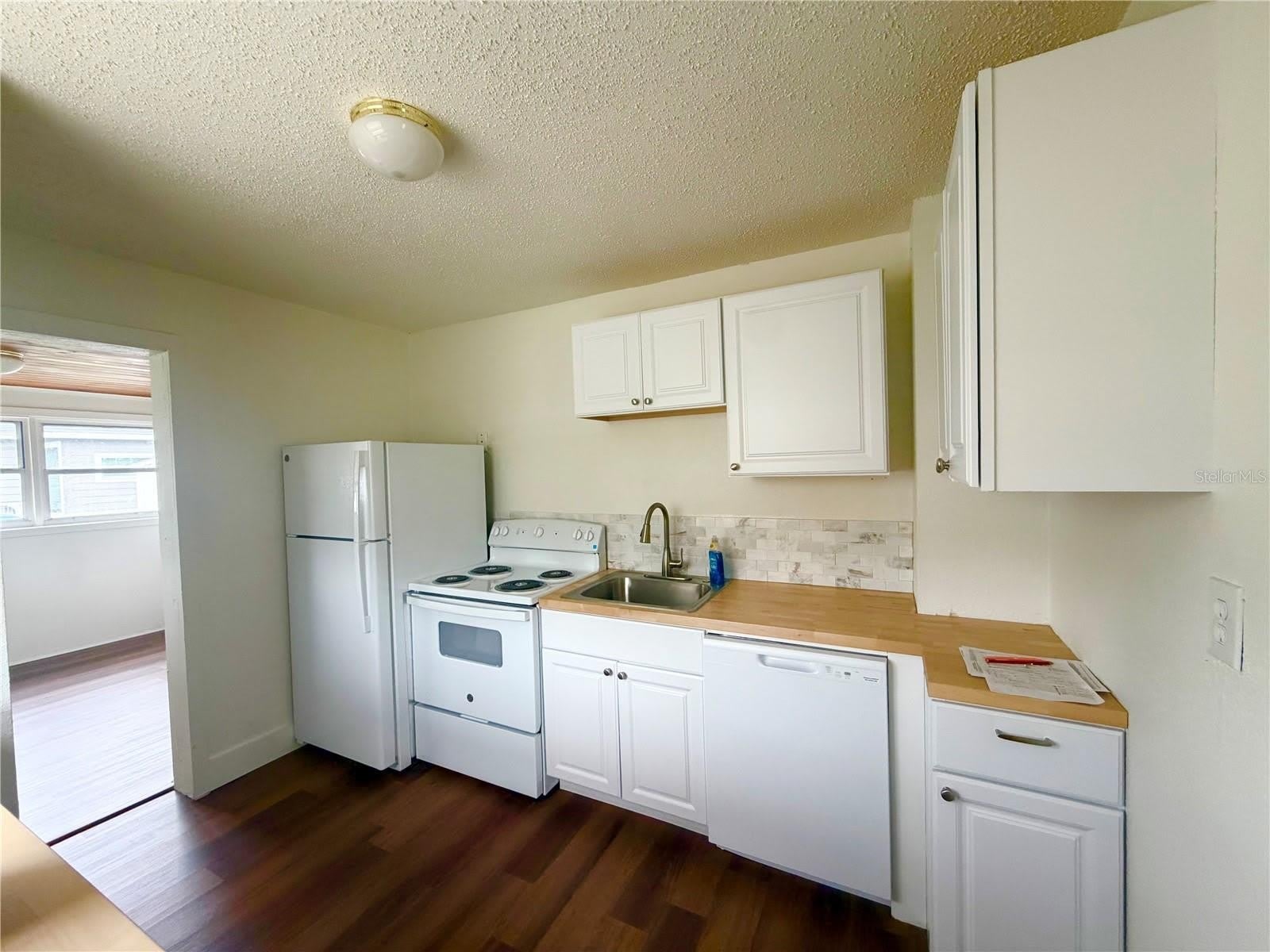 1502 W GRACE Street – photo 5