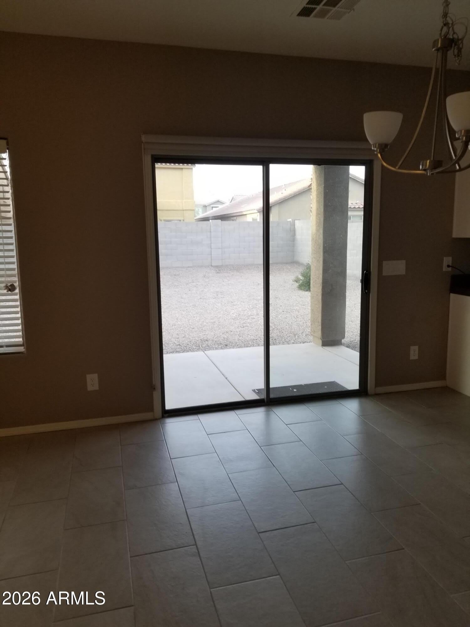 36554 W Alhambra Street – photo 3